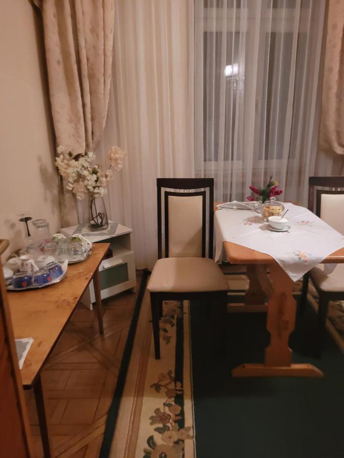 קרקוב Pokoje Goscinne Victoria מראה חיצוני תמונה